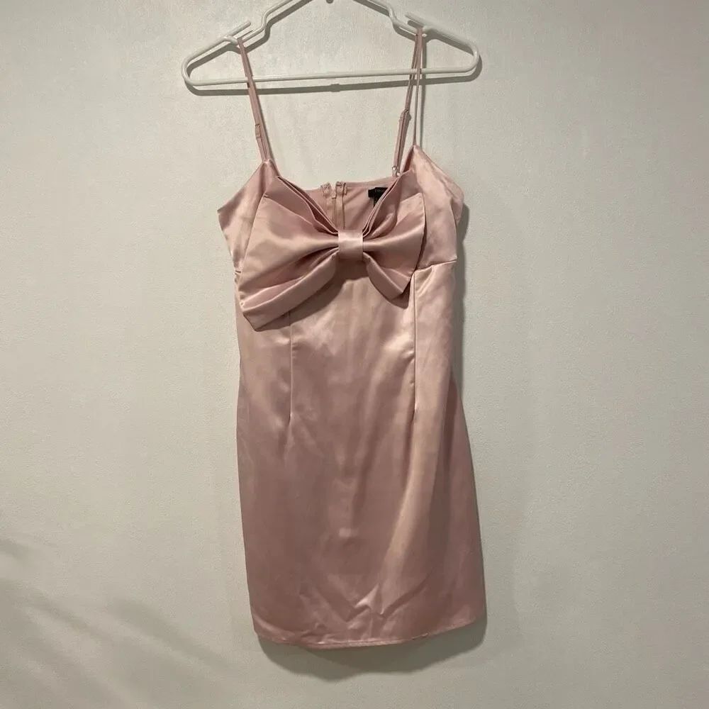 Forever 21 Pink Satin Bow Mini Dress | Size M | Elegant Party / Date Night Look